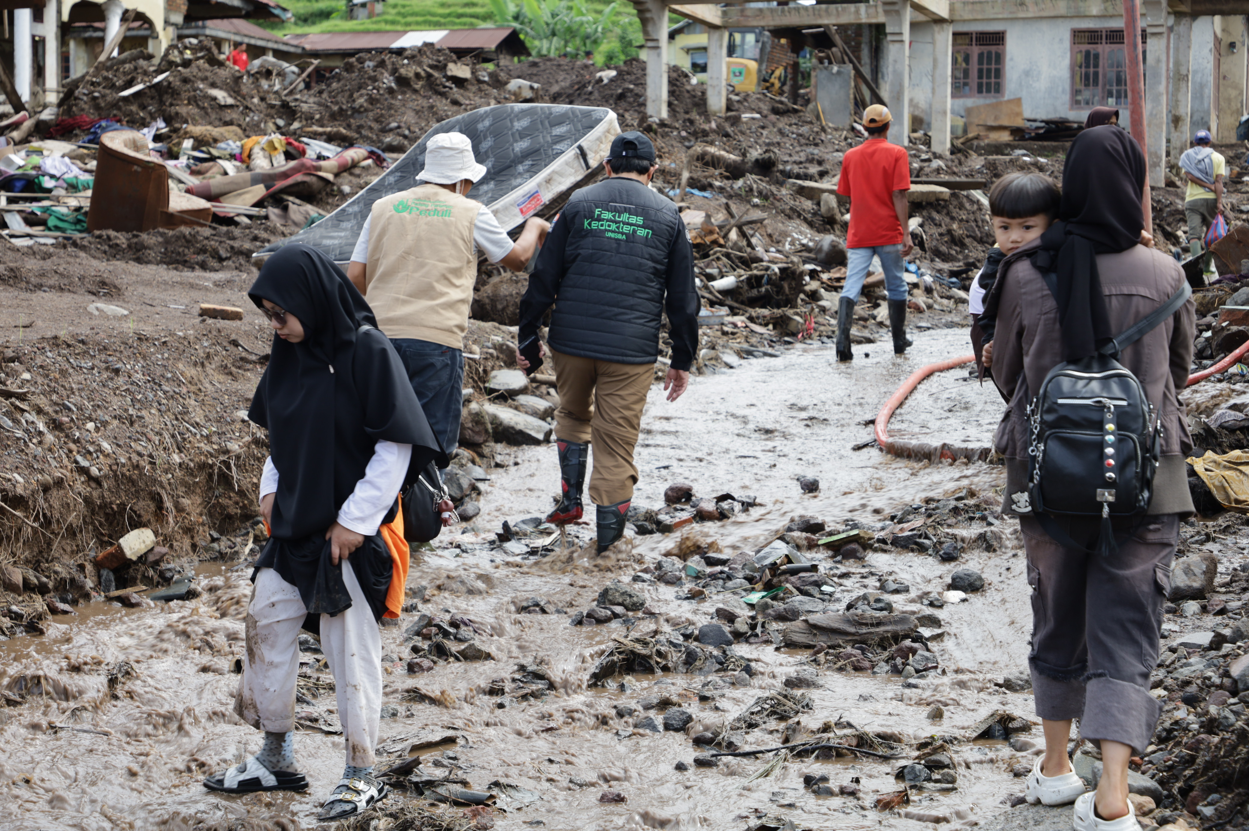 Aksi hari 5 - foto 1